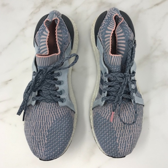 WOMENS ULTRA BOOST SIZE 8 light pink and blue - Picture 2 of 5